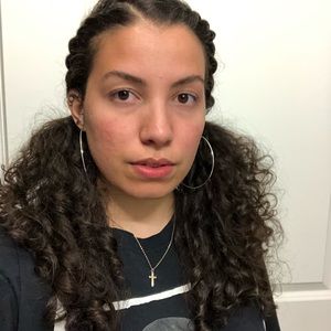 Meet your Posher, Alicia